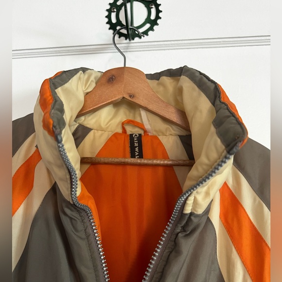 Vintage Airwalk Puffer - Picture 15 of 17